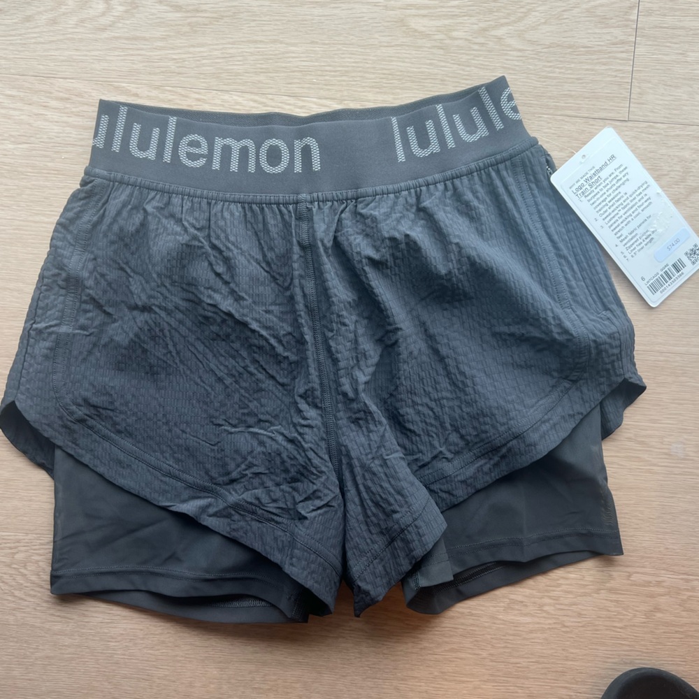 Lululemon Logo Waistband HR Train Short